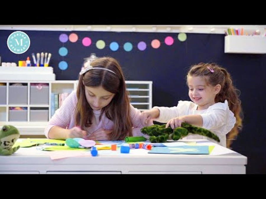 Kids' Furniture Guidecraft | Martha Stewart Crafting Kids' Tray With Paint Cups